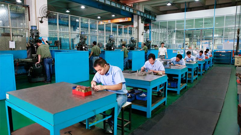 大型模具钢锻造厂家选择要点：工艺与标准双重考量